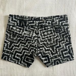 Jolyn Skyler Athletic Shorts Small